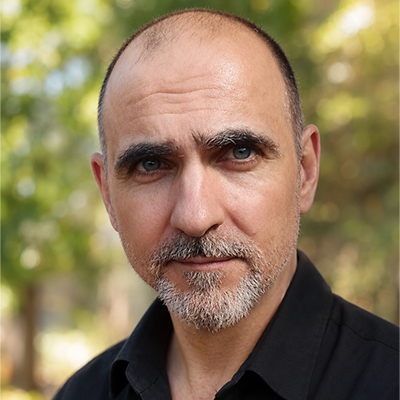 Retrato de Simeó Miquel, psicólogo y coordinador del proyecto Cuidándonos.